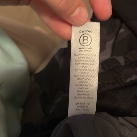 Black camo, Athleta, size S - Picture 6 of 6